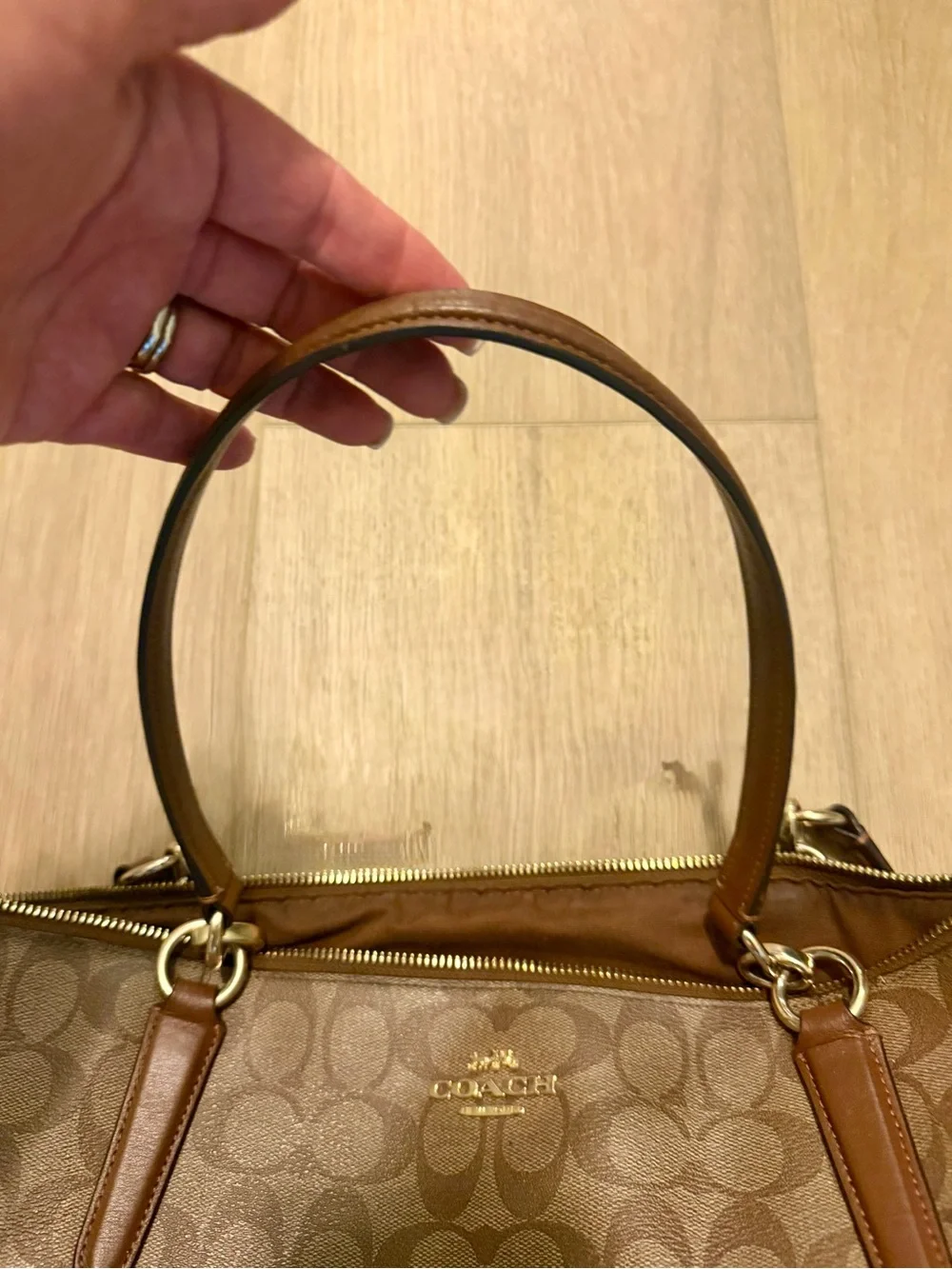 Coach tote signature